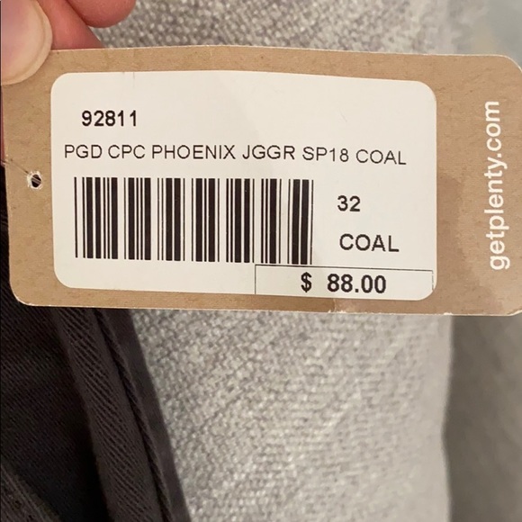 SOLD 2 pairs of Plenty utility joggers - Picture 4 of 4